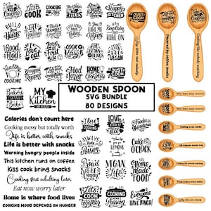 Puede incluir: Una colección de cucharas de madera y diseños SVG con temática de cocina. Las cucharas tienen frases grabadas como "Just Cook" y "Powered by coffee snacks". El paquete incluye 80 diseños con citas sobre comida y cocina.