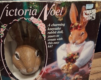 Daisy Kingdom Victoria Noel Bastelpackung Neu NIB Häschen Puppe Cottagecore 90er Jahre