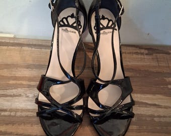 Scarpe vintage Y2K Fergie Fergalicious nere in vernice con tacco alto e cinturini VGUC 9