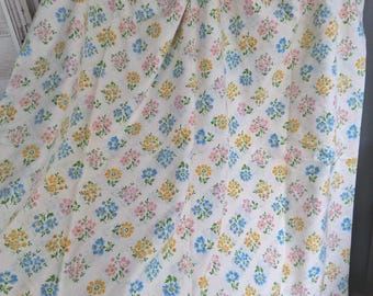 Vintage Cottagecore Floral AOP Full Flaches Blatt PRISTINE Pink Gelb Blau