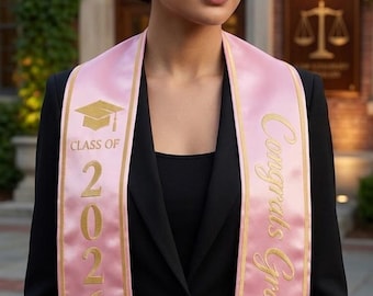 Benutzerdefinierte Jurafeier 2026, personalisierte rosa Satin-graduierte Schärpe, Congrats grad Stola, Abschlussklasse 2026, Abschlussklasse Jura