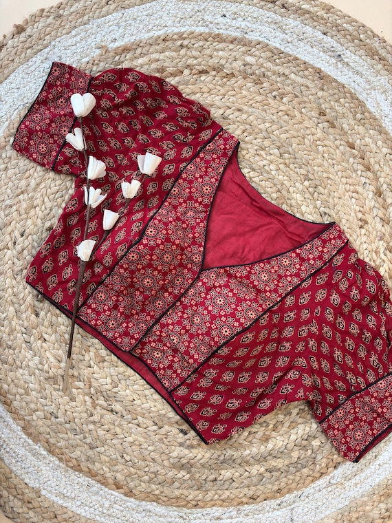 Ajrakh Print Cotton Saree Blouse, Short Puff Sleeve, Front Hook, V - Neck, Breathable Lining