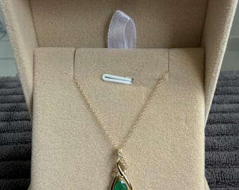 Smaragd mit Diamanten, d-0,05 ct, Kettenlänge 17, gefasst in 10 Karat Gold