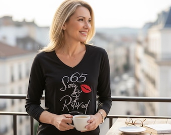 Womens Rhinestone Retirement Shirt Personalized Gift Idea Custom 65th birthday Customized Funny Retired Women Party tshirt sexy retired