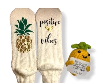 Custom Positive Vibes Fuzzy Socks with Crochet Pineapple Personalized IVF IUI Transfer Day Socks Customized Fertility Gift Idea Comfort