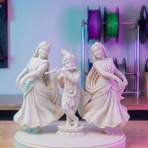 Krishna Raas Leela-harssculptuur: goddelijke dansscène - 8 inch mat marmer, uv-hars | Spiritueel cadeau Latinha, woondecoratie