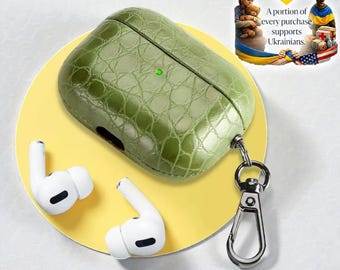 Crocodile Texture Leather-Style Case for AirPods with Hook – Protective Cover