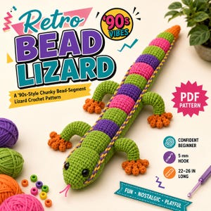 Puede incluir: Un patrón de ganchillo para un lagarto con el texto Retro Bead Lizard, 90s Vibes y PDF Pattern. El lagarto está hecho de segmentos verdes, morados y rosas con pies naranjas. Incluye iconos para un ganchillo de 5 mm y 56-66 cm de largo.
