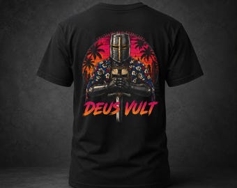 Camiseta con estampado de cruzado hawaiano en la espalda / Camiseta de caballero de vacaciones Deus Vult / Gráfico táctico medieval divertido / Camiseta de caballero tropical