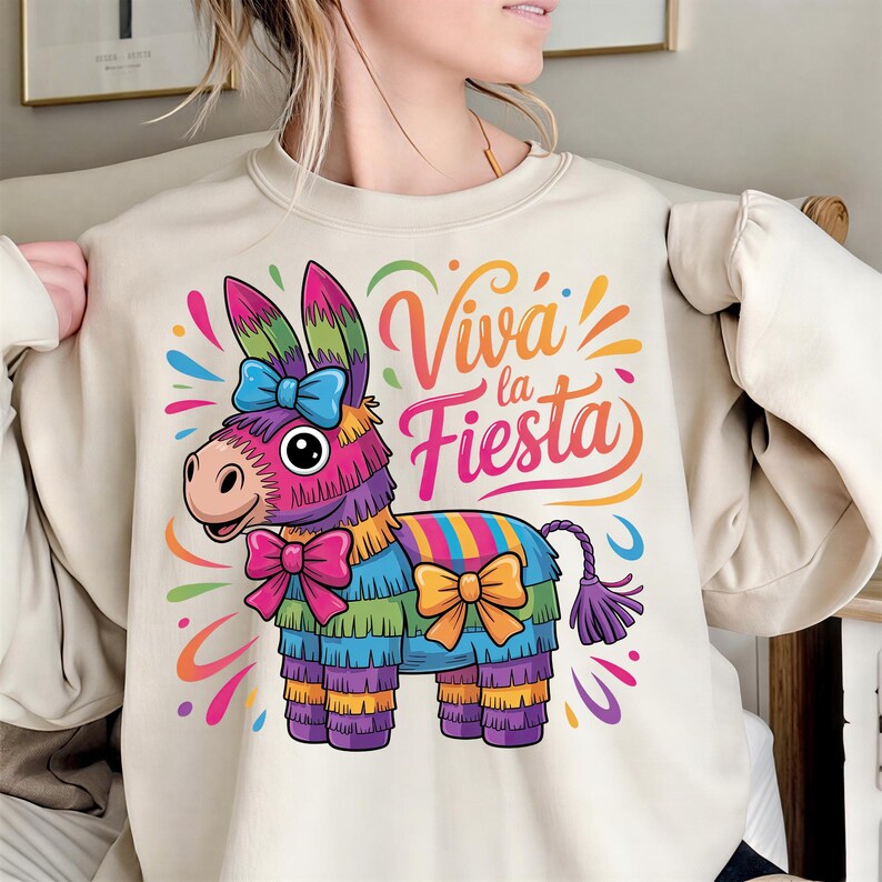Pinata Text Viva La Fiesta PNG – Mexican Piñata Coquette Bow Design – Fiesta Vibes ...