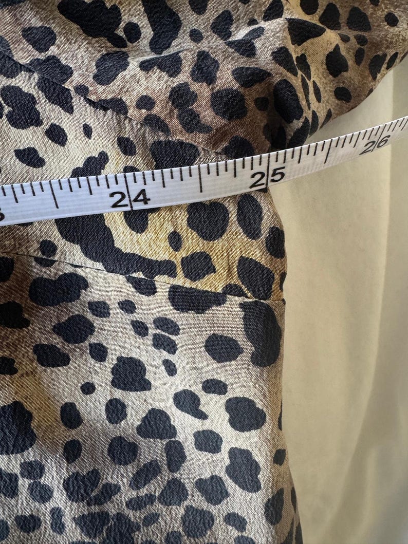 Vintage Adrianna Papell Silk Leopard Print Duster | Plus Size 20L Longline Tunic Jacket | Y2K Mob Wife Aesthetic Cheetah Silk Top image 7