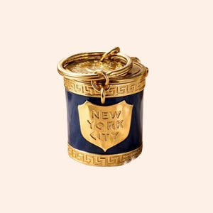 Bijou de sac à main, tasse New York City, accessoire en alliage de métal émaillé, cadeau pour amateur de café image 1