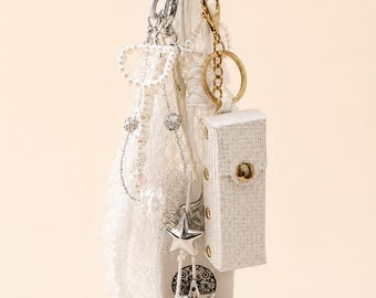 Glam Lipstick Holder Keychain – Pearl Lip Gloss Purse Charm with Ribbon Star