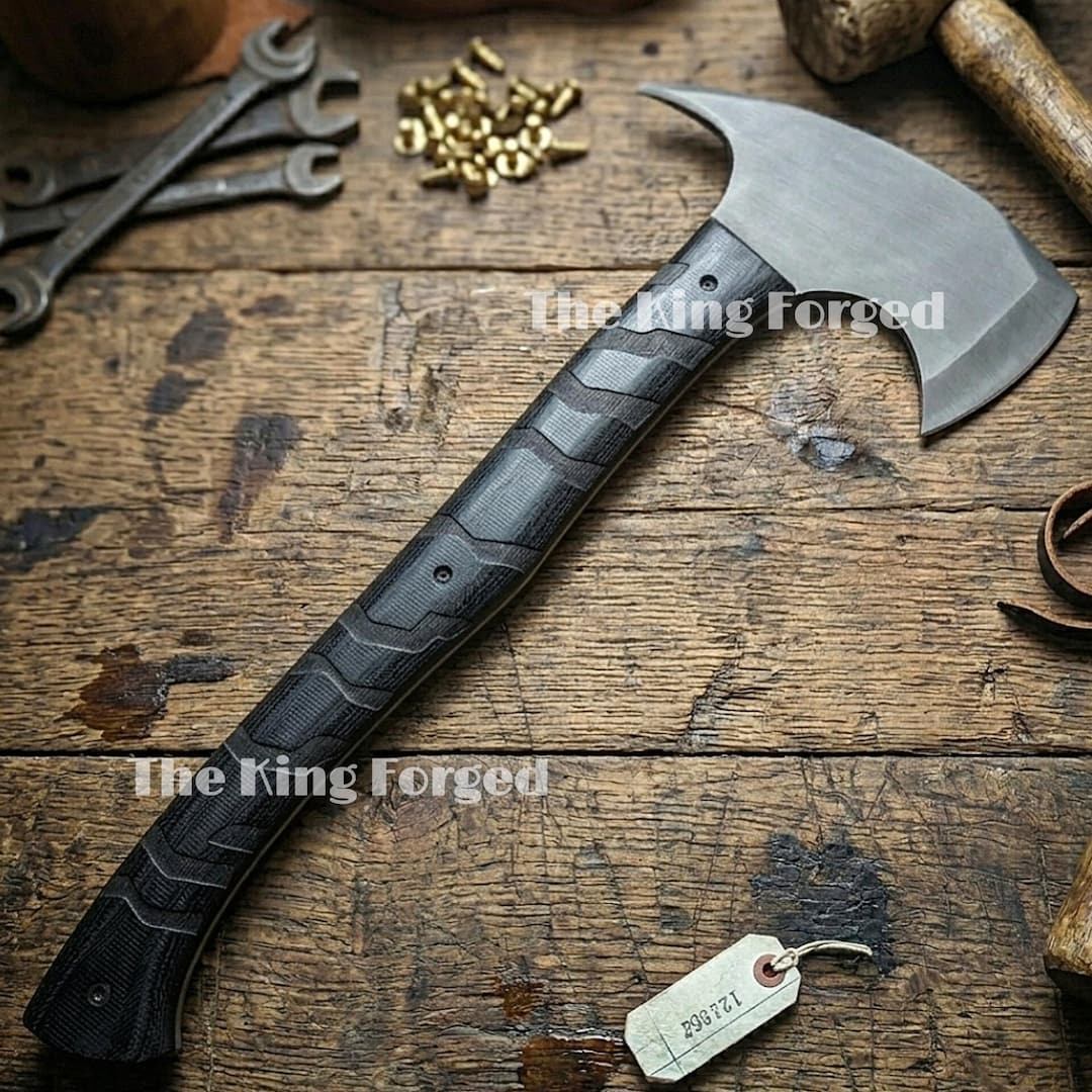 Resident Evil Leon Kennedy Inspired Tomahawk - RE9 Requiem Hatchet