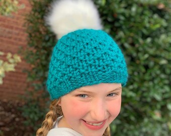 Unique fur pompom hat, easy fur pompom hat pattern, feather pompom hat, bulky children's hat hat, quick fur pompom hat, girly hat pattern