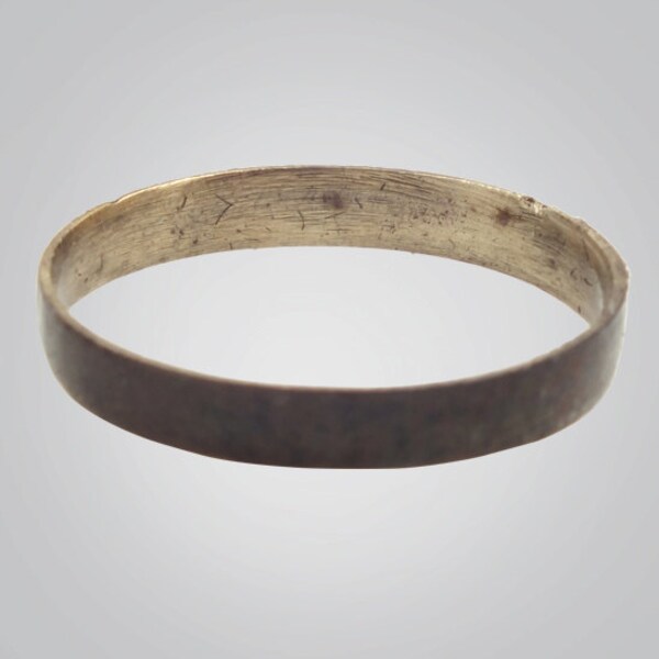 Oude Viking vrouw natuurlijke bronzen trouwring sieraden C.866-1067A.D. grootte 7 1/4 (17,8 mm) Brr368
