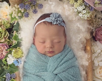 Newborn knit wrap in Aquamarine AND/OR Matching Flower Headband, for photo shoots, stretchy swaddle wrap, bebe foto, Lil Miss Sweet Pea