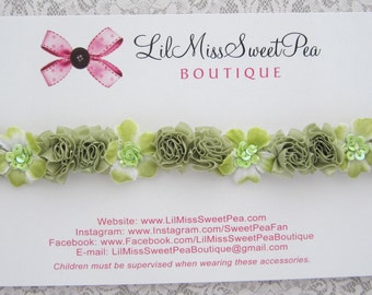 Shades of Green Flower Halo Headband, green baby halo, bebe photo bandeau, Lil Miss Sweet Pea