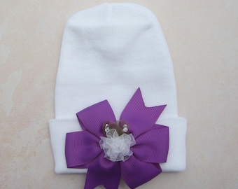 Newborn hospital hat with choice of bow color, baby shower gift, baby hat, white hat, infant beenie, by Lil Miss Sweet Pea