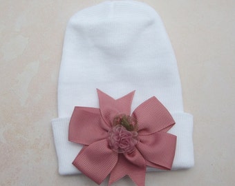 Newborn hospital hat with choice of bow color, baby shower gift, baby hat, white hat, infant beenie, by Lil Miss Sweet Pea
