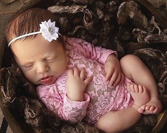Newborn Lace Romper in Pink AND/OR White Flower Headband, low back, photoshoot, bebe foto, newborn lace outfit/ Lil Miss Sweet Pea