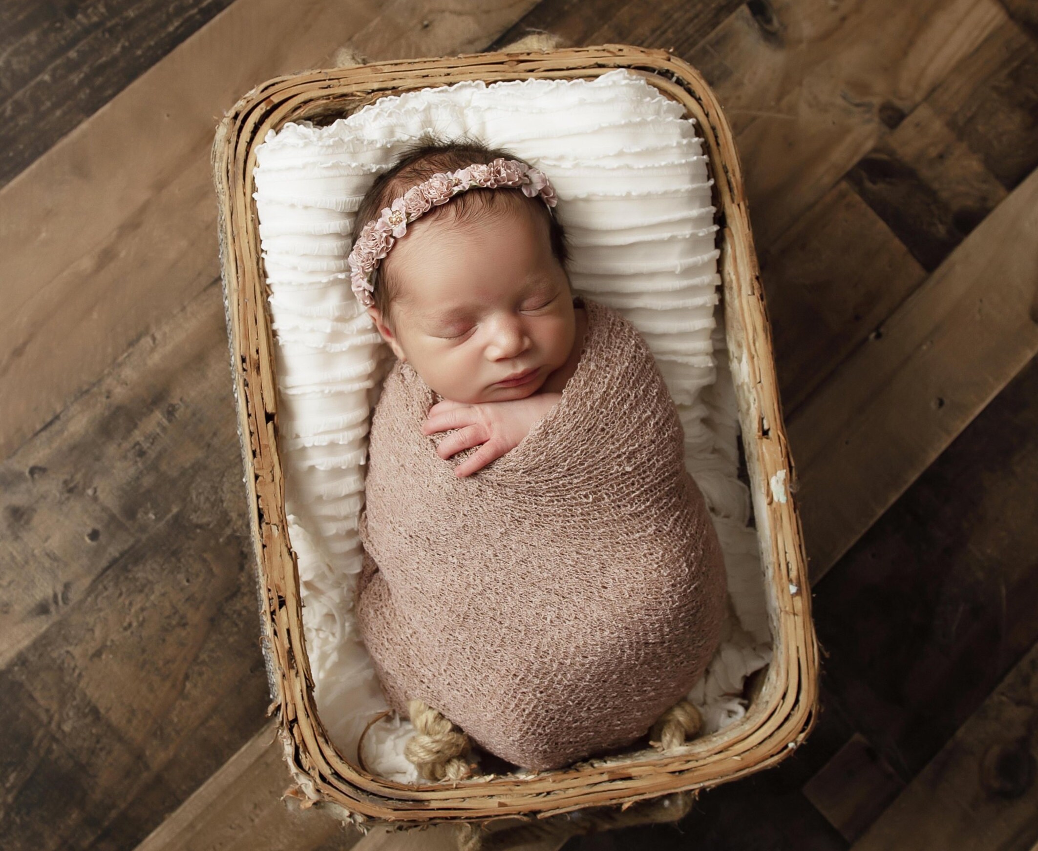 Powder Newborn Baby Swaddle Wrap Newborn Photos Baby Halo Bebe Photo Bandeau Lil Miss Sweet Pea