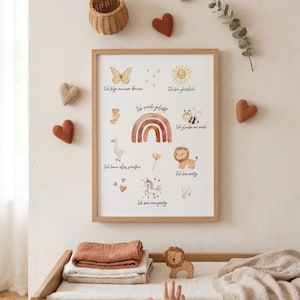 Könnte beinhalten: Ein Set aus drei Keramikbechern mit gesprenkelter, matter Oberfläche. Die Becher sind in den Farbtönen Creme, Hellgrau und Dunkelgrau gehalten. Jeder Becher hat ein schlichtes, minimalistisches Design, ideal für Kaffee oder Tee.