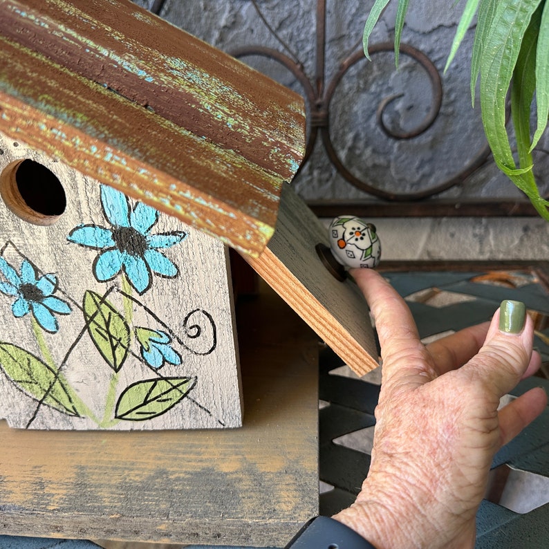 Post Mount Bird House for Outdoors, Rustic Hand Painted Birdhouse for
