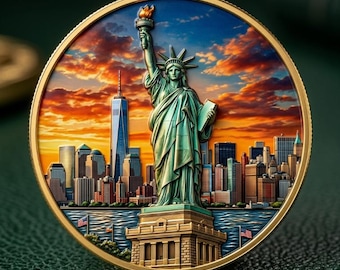 Statue of Liberty Coin New York Skyline Collectible Token Custom Engraved Keepsake Patriotic Gift for Travelers Birthday Souvenir