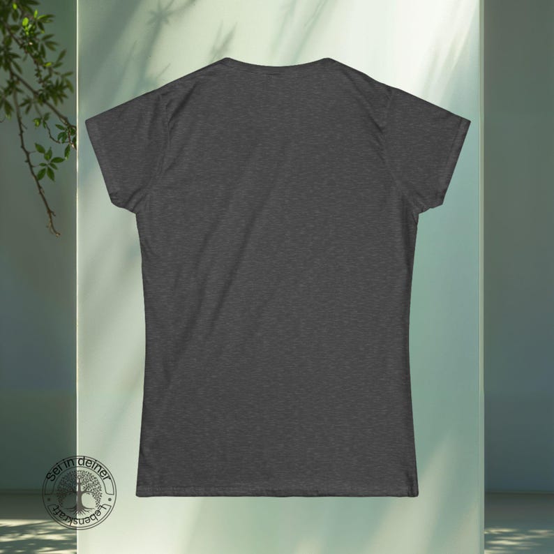 Té energético Qigong | Camiseta Círculo Amanecer | Camiseta Flujo Zen | Top para práctica espiritual | Camiseta gráfica meditativa imagen 10