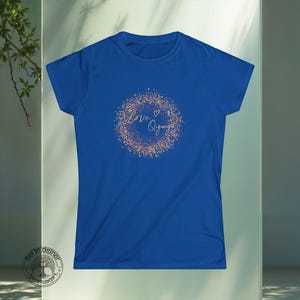 Té energético Qigong | Camiseta Círculo Amanecer | Camiseta Flujo Zen | Top para práctica espiritual | Camiseta gráfica meditativa imagen 1