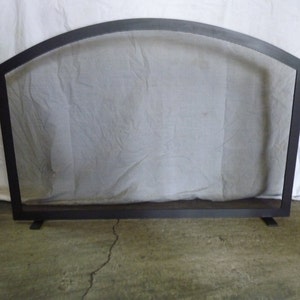 Arched Fireplace screen image 3
