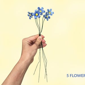 Handgjorda konstgjorda blommor Förgätmigej Keramikblommor – Konstgjord blombukett bild 3