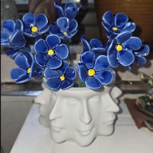 Handgjorda konstgjorda blommor Förgätmigej Keramikblommor – Konstgjord blombukett bild 7