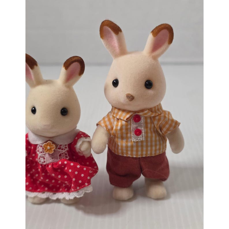 Familia de conejos de chocolate Epoch Sylvanian Families, 3 piezas, color crema, marrón claro CC01 imagen 2