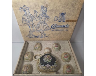 Juego de licores Copacan de Ceramarte Brasil, decantador y copas con caja de cerámica.