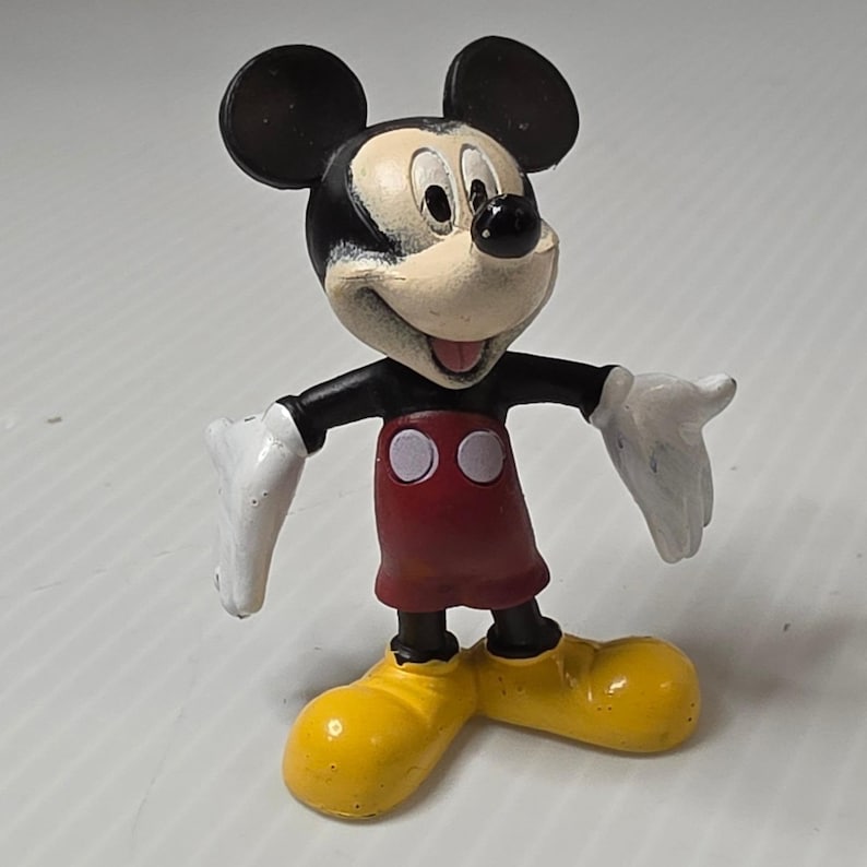Disney Mickey Mouse PVC Figure 2 Inch Multicolor Fair Vintage Figurine image 1