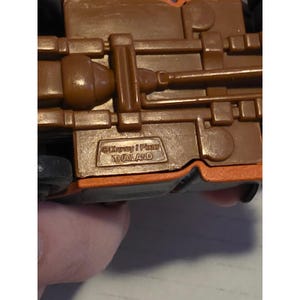 Disney Pixar Tow Mater Diecast 1:55 Marrón Regular Suelto Mattel RUEDA ROTA imagen 8
