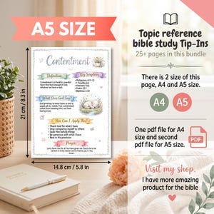 K&ouml;nnte beinhalten: Eine druckbare Bibelstudienseite mit dem Titel Contentment, mit Blumenillustrationen und einem Lamm. Die Seite misst 14,8 cm mal 21 cm. Der Text enth&auml;lt Definitionen, wichtige Schriftstellen, Anwendungsschritte und ein Gebet. Das Set enth&auml;lt A4 und A5.