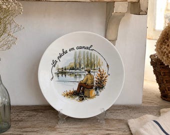 Piatto da pesca vintage Aubagne Francia – La Pêche en Canal, piatto decorativo in porcellana francese, decorazione da parete, regalo per pescatori, cucina rustica in stile cottage