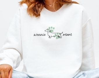 Simple Weenie Mom Sweatshirt, Gift For Dachshund Lovers, Doxie Mom Gift For Her, Minimal Sausage Dog Sweater, Weiner Dog Owner Tee