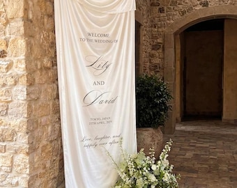 Plaque de bienvenue personnalisée pour mariage en soie royale - bannière en tissu vintage ivoire