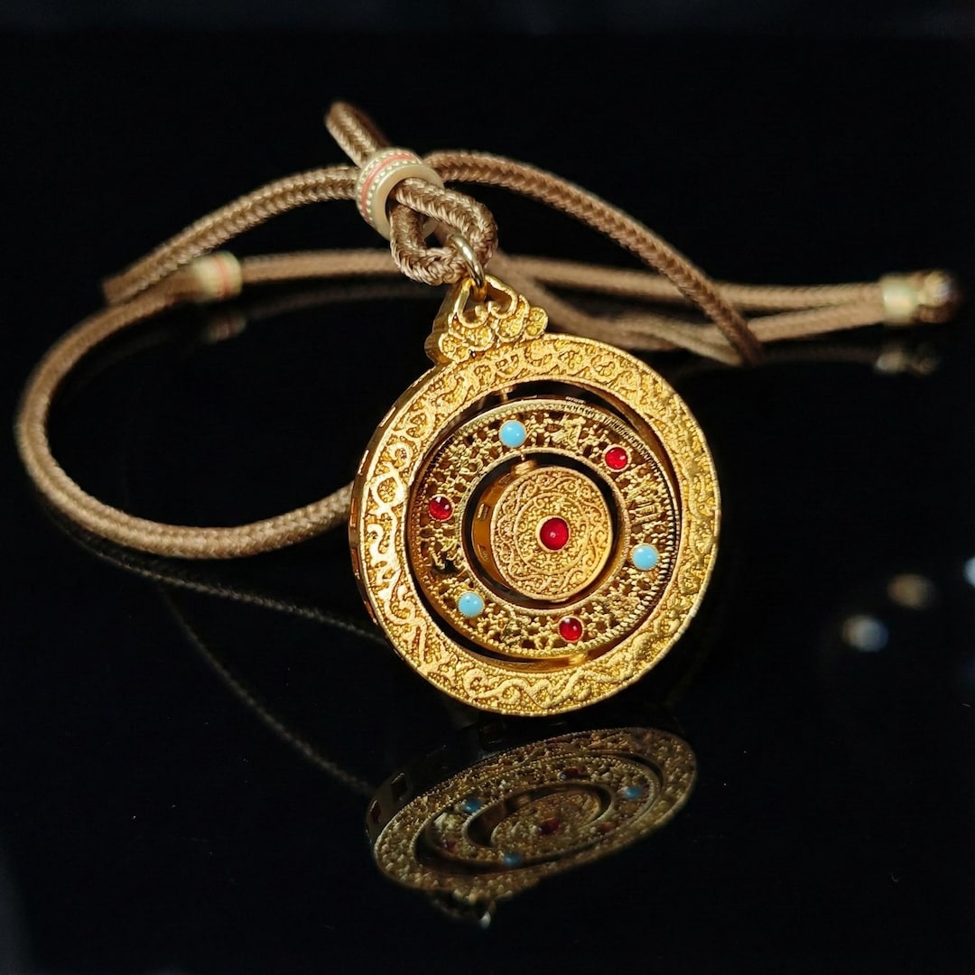 Fidget Compass Spinning Mandala Necklace, Gold Fidget Compass for Anxiety Relief ...