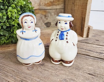 Vintage Shawnee Dutch Boy and Girl Salt and Pepper Shakers, Missing Corks, Ceramic, Collectible, Kitchen Table Decor, #3254