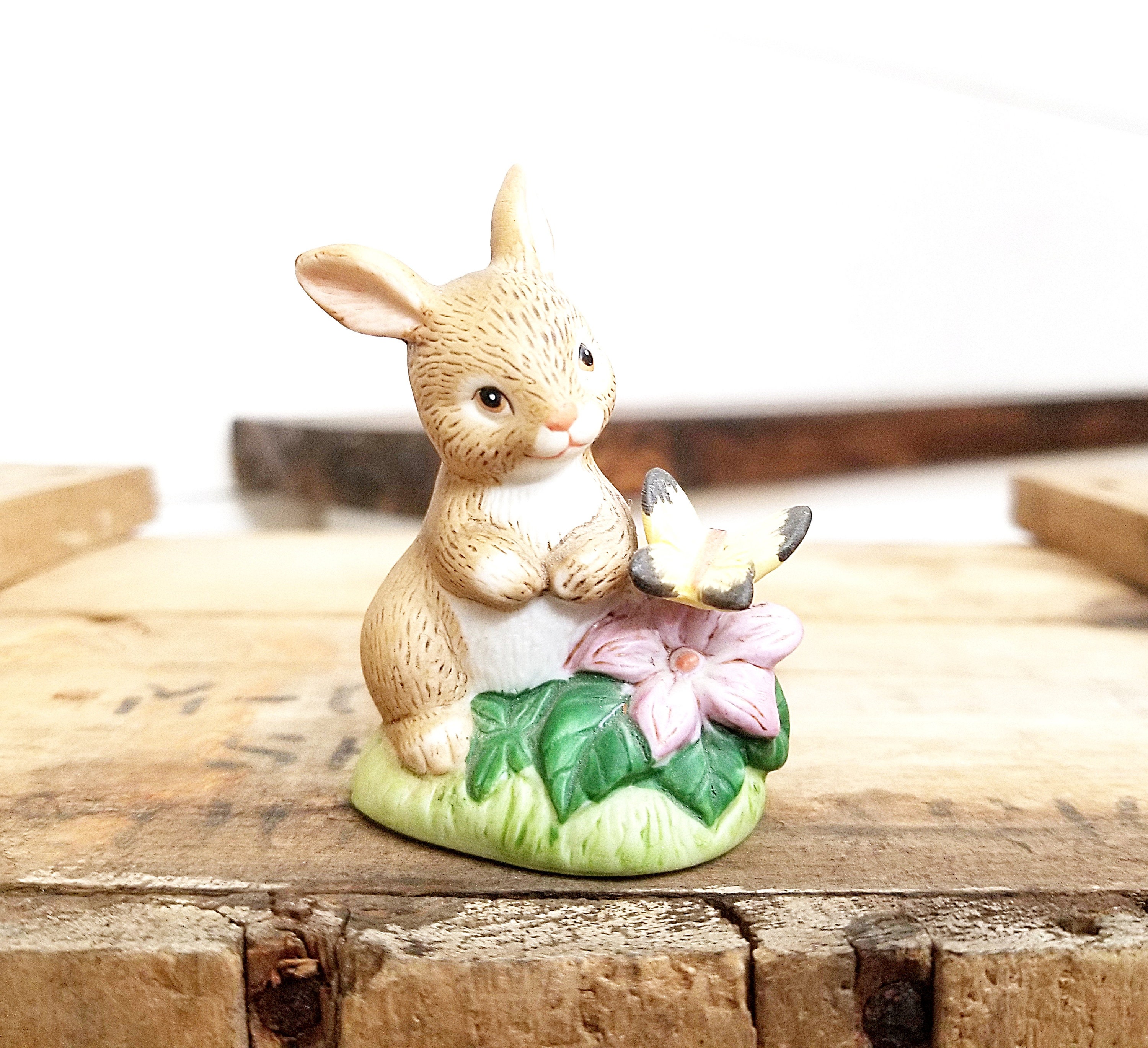 Vintage Homco Bunny Rabbit, Knick Knack, Bunny Rabbit With