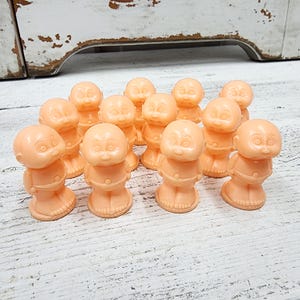 One Dozen 1984 Cabbage Patch Hide and Seek Plastic Kids, Replacement Parts, Vintage Milton Bradley Game Pieces, Altered Art Supplies, #5723