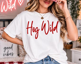 Hog Wild PNG, Czerwony skrypt, Cyfrowy projekt, Do druku sublimacyjnego, Przezroczyste tło w wysokiej rozdzielczości