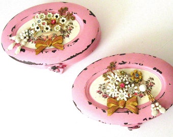 Pink metal trinket box oval with vintage flowers Shabby Chic oval pink and blue gift boxes, jewelry boxes, treasure box favor boxes Vintage