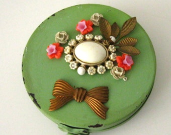 Trinket box Shabby Chic metal jewelry Vintage jewels peach flowers misc trinkets box gift boxes Vintage distressed green mint green handmade