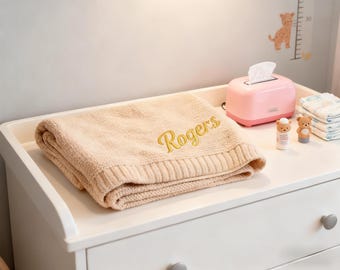 Individuell bestickte gestrickte Babydecken, besondere Baby Taufgeschenke, einzigartige Partygeschenke